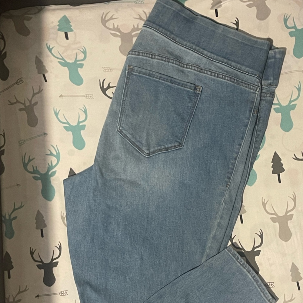 Old Navy Light Blue Denim Rockstar Super Skinny Jeggings